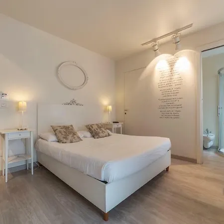 Nina Casetta De Trastevere Rome